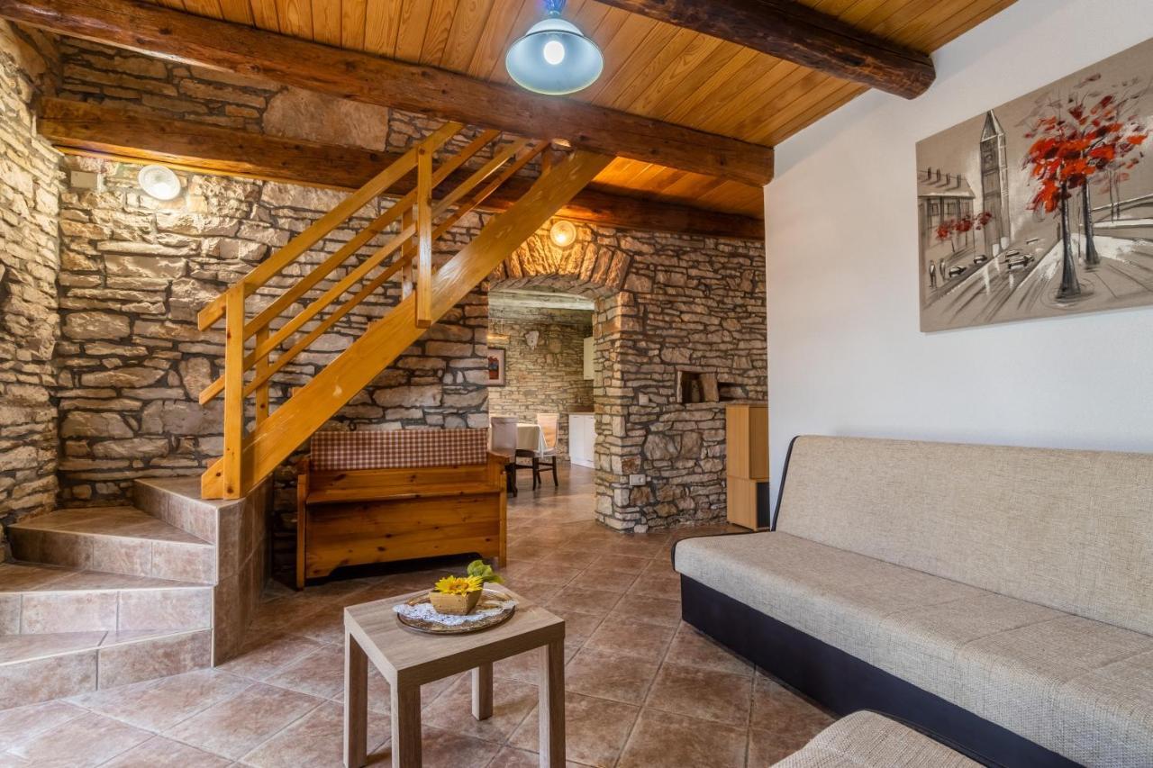 House Gracijela, Village Bulici Sajini Bagian luar foto