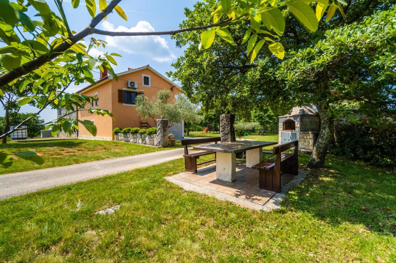 House Gracijela, Village Bulici Sajini Bagian luar foto